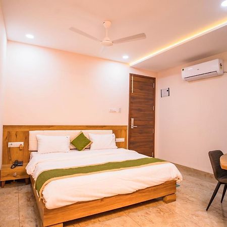 The Grand Tara Hotel Indore Exterior photo